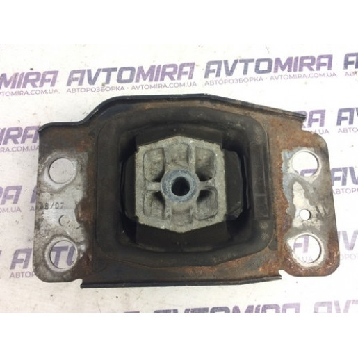 Опора двигуна Ford Mondeo 4 2.0TDCI 2007-2014 6G917M121AC